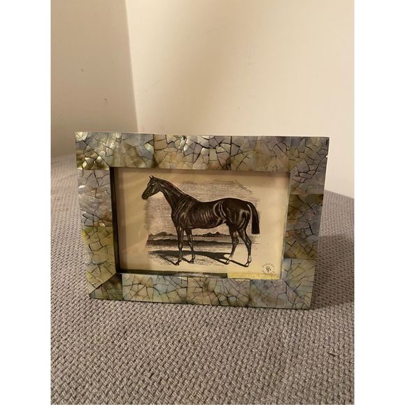 PIGEON POODLE Seashell Inlay 4X6 Picture frame W/ Horse picture - Picture 1 of 12